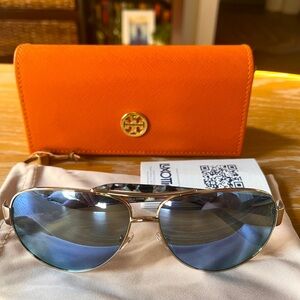 NWT Tory Burch aviator sunglasses